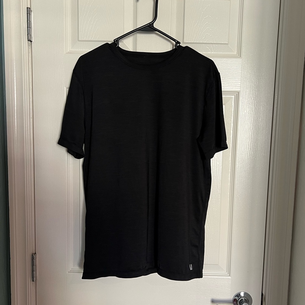 Vuori Men’s Zephyr Tee